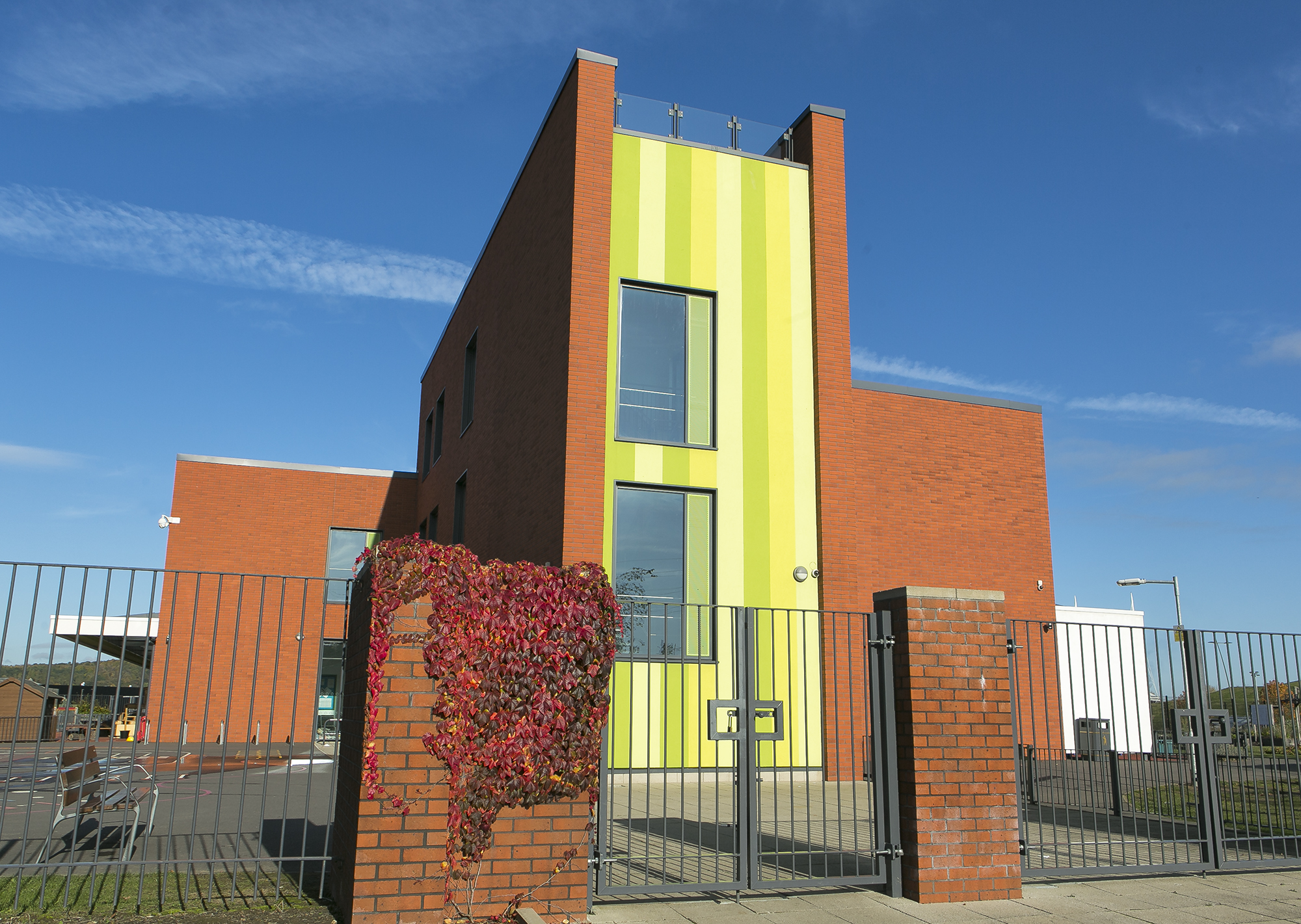 Fencing systems for Schools and Education